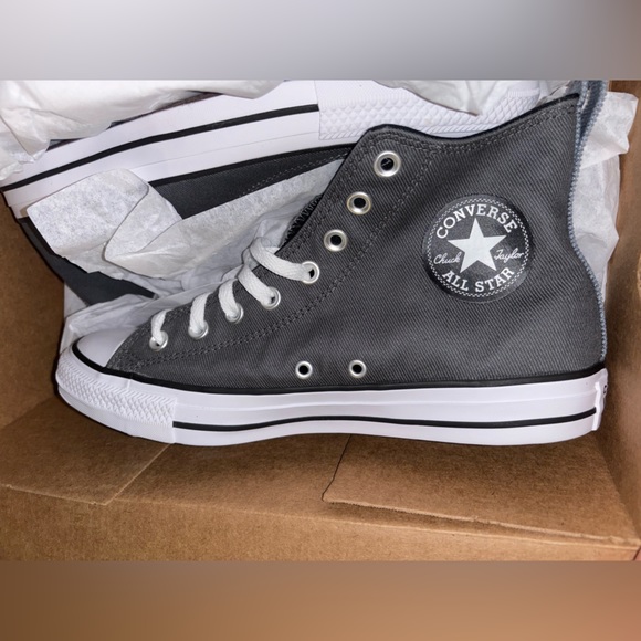 Converse - Picture 4 of 9